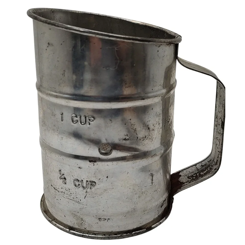 Vintage‎ Metal One Cup Flour Sifter Wood Knob Country Kitchen Farm Living SEE